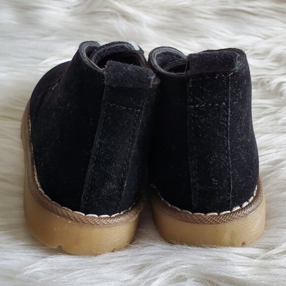 Boy's Black Lace Up Slip On Comfy Suede Boots SZ 5 - Picture 4 of 8